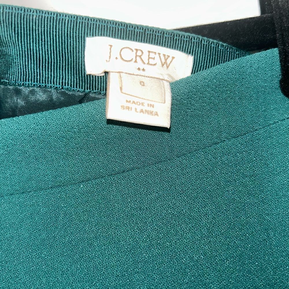 3/$25 ALL Skirts J. Crew Flare Skirt- Emerald Green/Size 0 - Picture 3 of 8